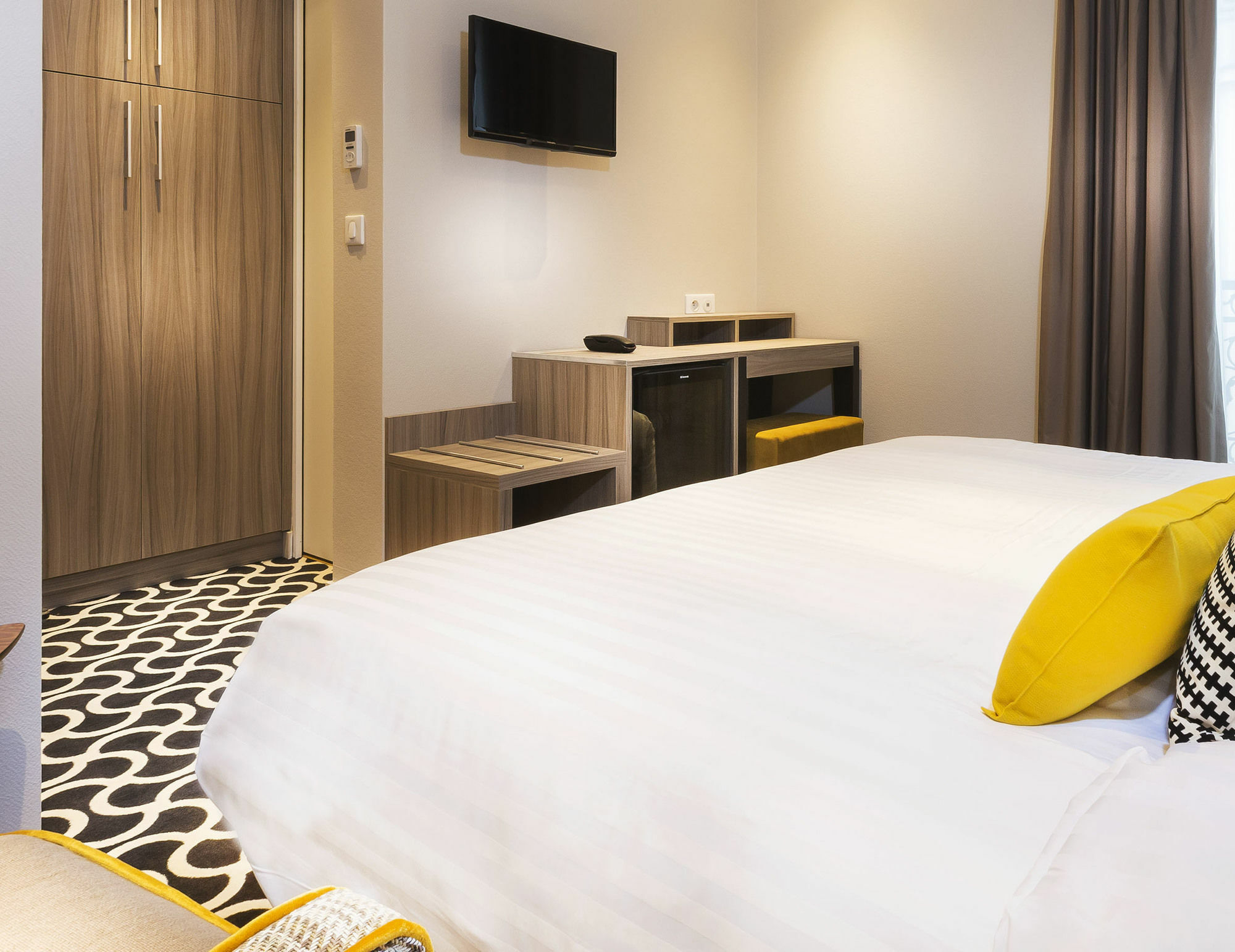 Hotel International Paris Luaran gambar